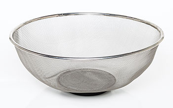 11 MAGNETIC STRAINER (11180)